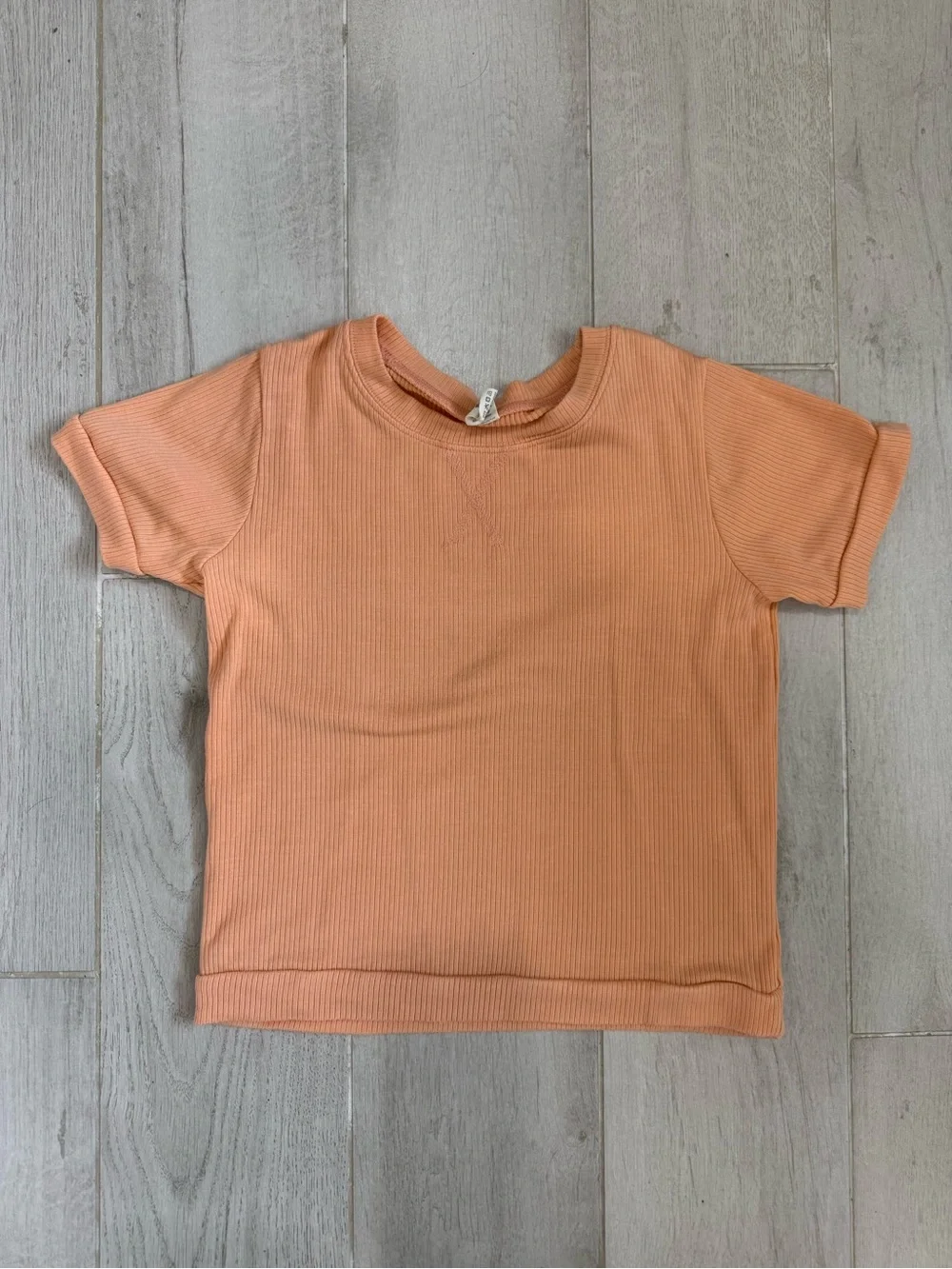 KATE QUINN Short Sleeve Topstitch Tee + Retro Shortie Short Set (Peach Quartz)